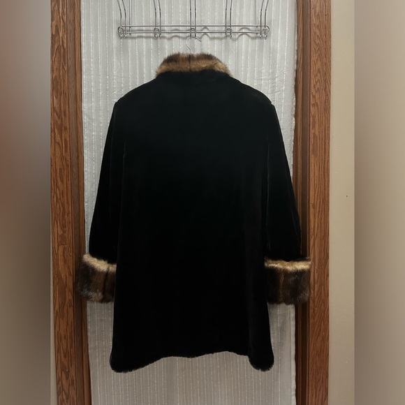 Tally-Ho Outerwear Soft Black Long Sleeve Faux Fur Button Front Coat size M - Picture 9 of 12